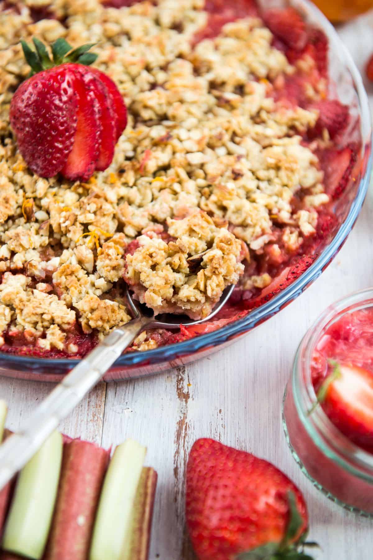 Close up of strawberry rhubarb crunch with oats
